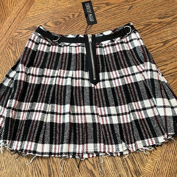 Plaid skirt - Picture 3 of 7